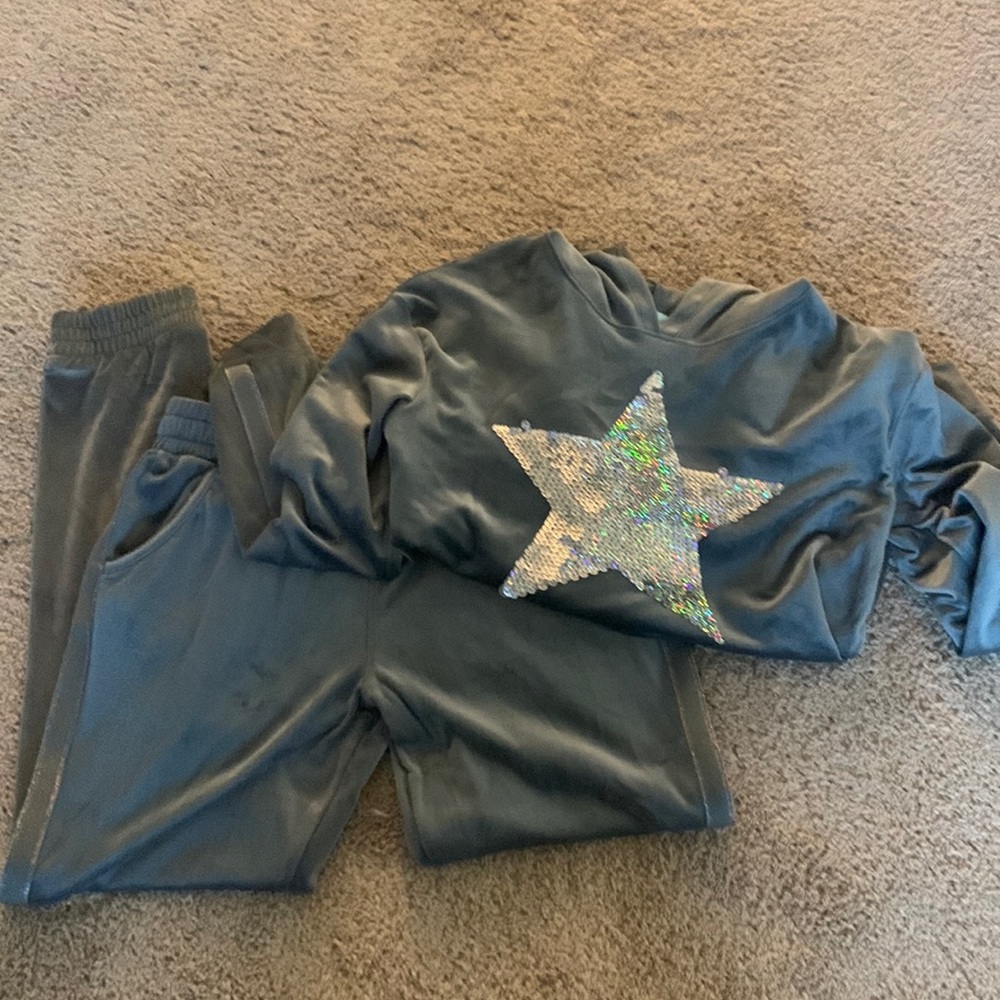 2 piece Girl’s Jogger Set